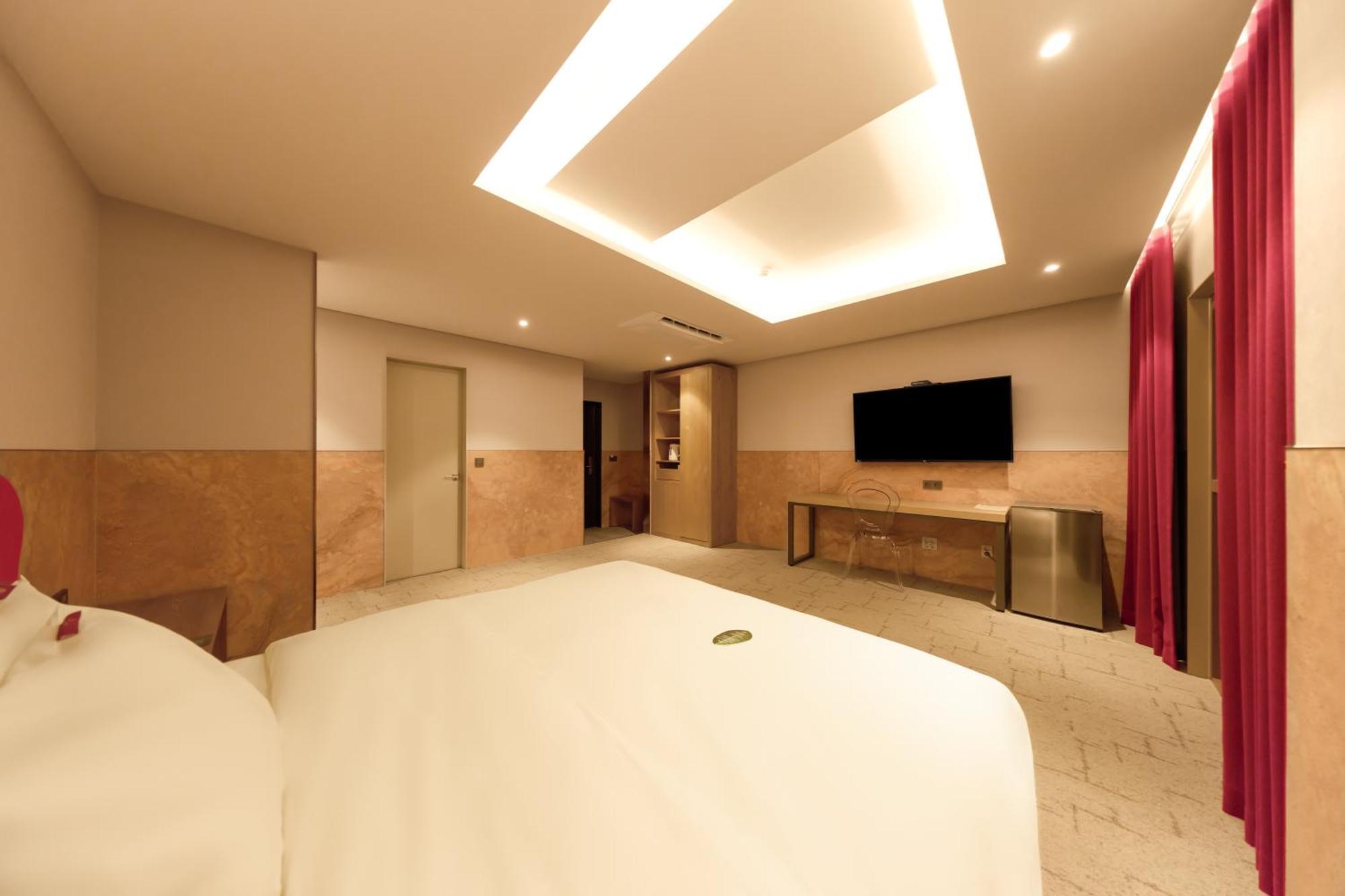 Capace Hotel Gangnam Szöul Kültér fotó